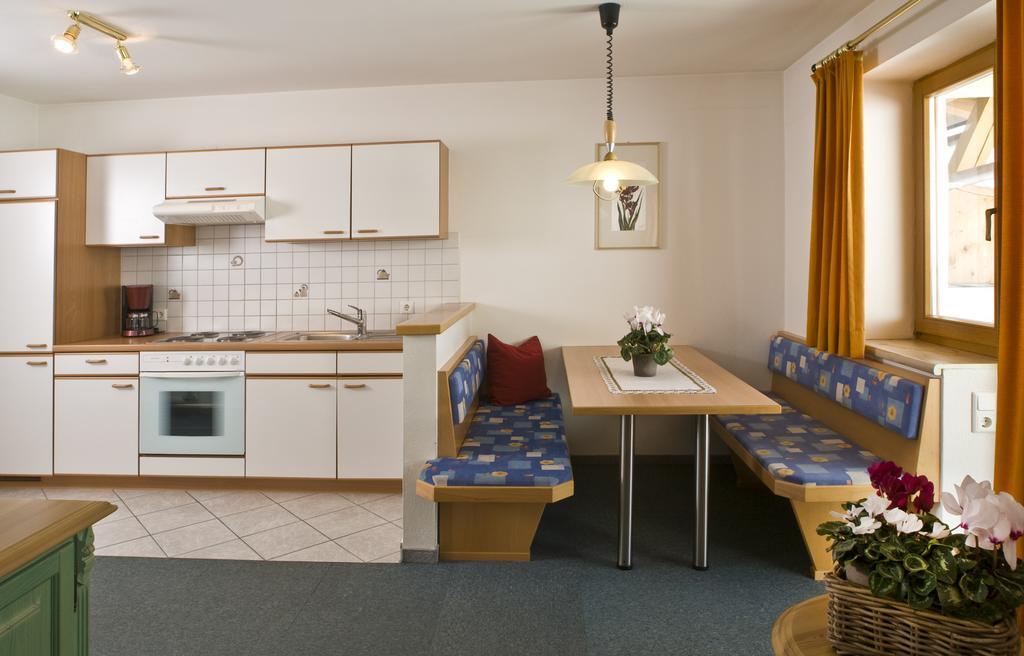 Landhaus Schoepf Seefeld in Tirol Chambre photo