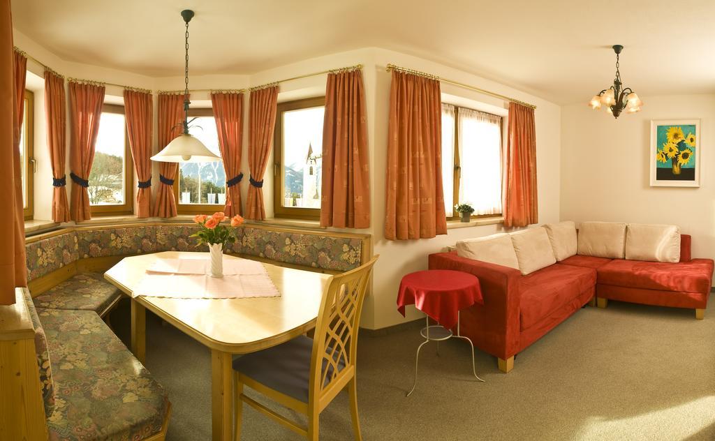 Landhaus Schoepf Seefeld in Tirol Chambre photo